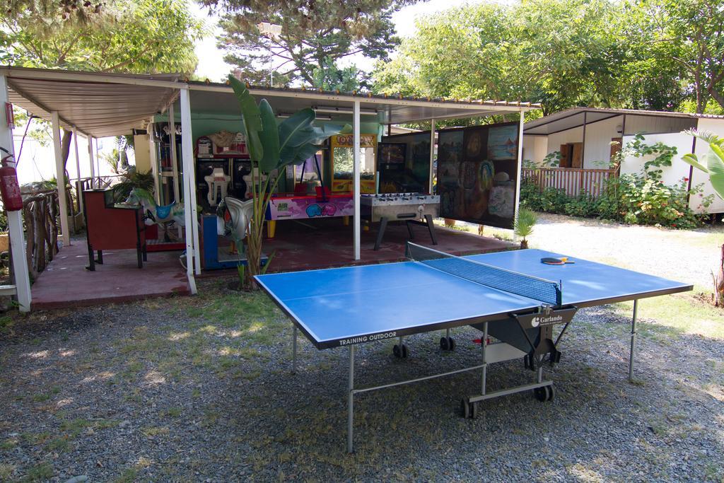 拉弗斯塔斯库拉露营地 SantʼAlessio Siculo 外观 照片