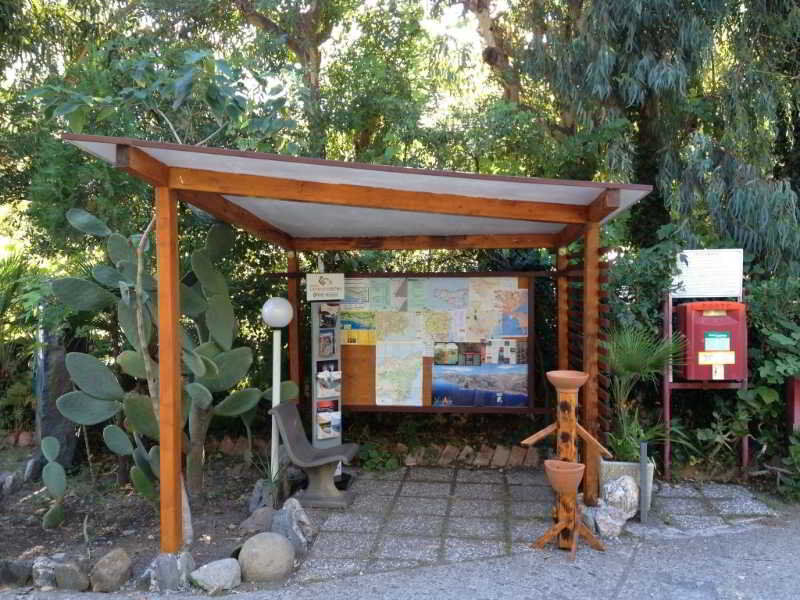 拉弗斯塔斯库拉露营地 SantʼAlessio Siculo 外观 照片